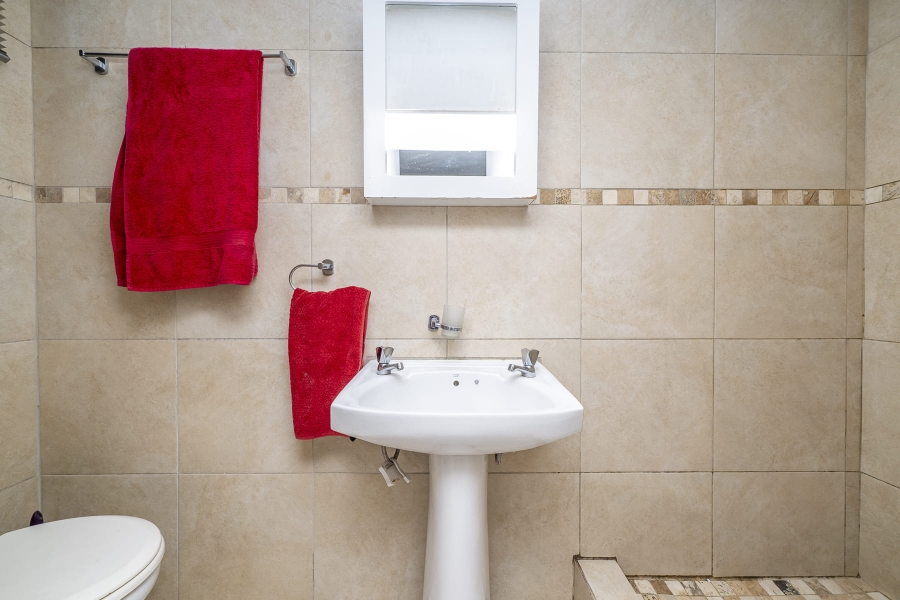 4 Bedroom Property for Sale in Bonnie Brae Western Cape